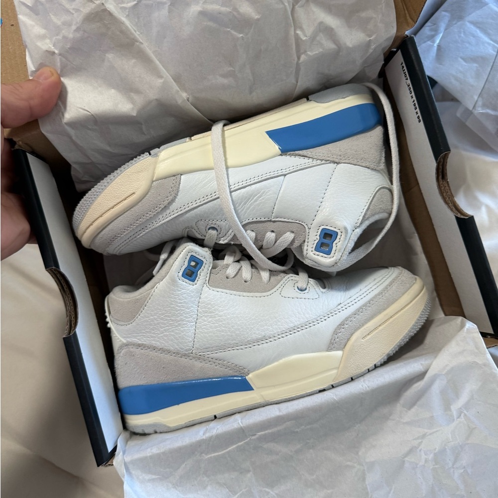 Jordan Lucky shorts retro 3 Kids White and Blue Sneakers 1Y